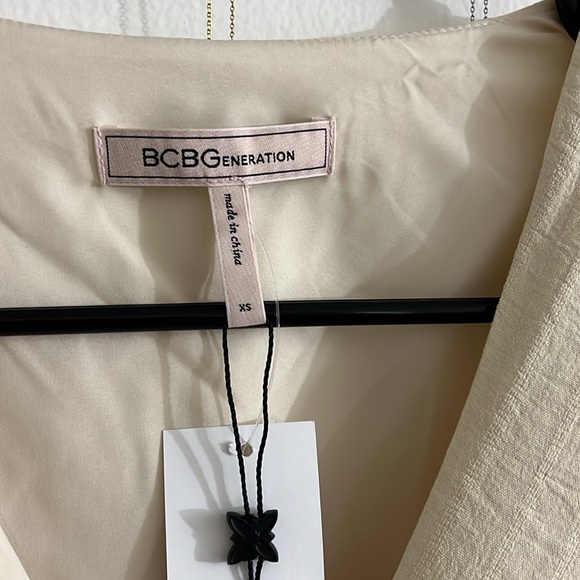 tan blouse - Picture 2 of 4